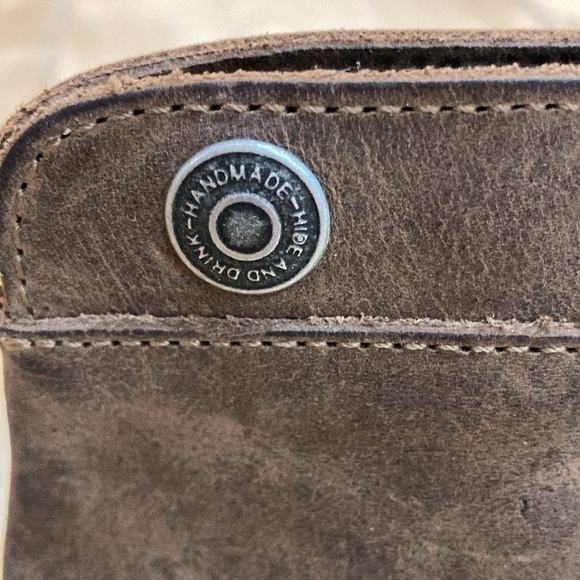Leather snap pouch - Picture 3 of 11